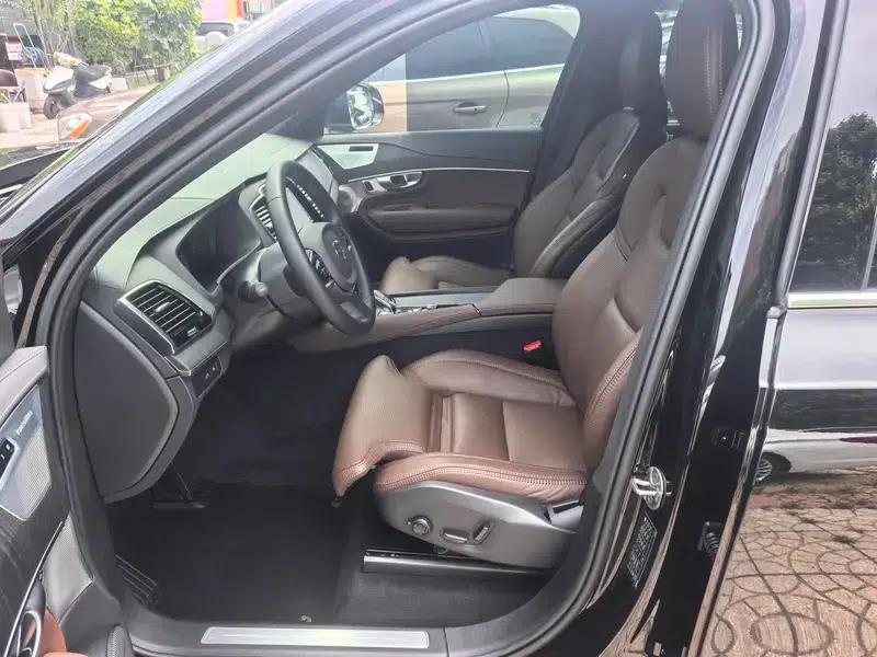Volvo XC90 PHEV 2023 E-Drive Hybrid T8 Long Range Premium Luxury Edition 7-Seater — миниатюра 10