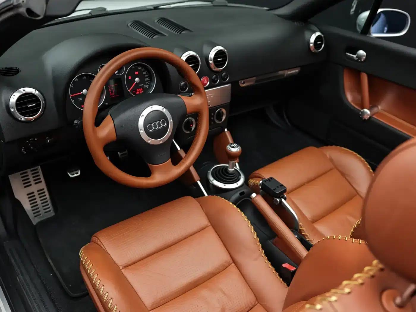 2004 Audi TT Roadster 1.8T — миниатюра 10