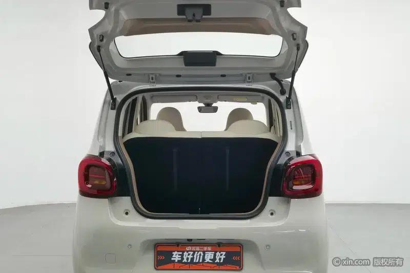 Wuling Hongguang MINIEV 2025 Model, 205km/h, Lithium Iron Phosphate, Four-Door Premium Edition — миниатюра 23