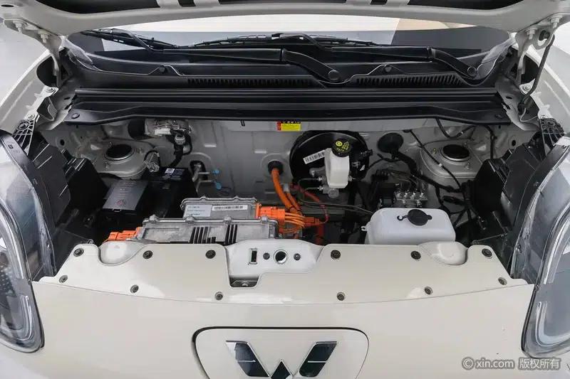 Wuling Hongguang MINIEV 2025 Model, 205km/h, Lithium Iron Phosphate, Four-Door Premium Edition — миниатюра 5