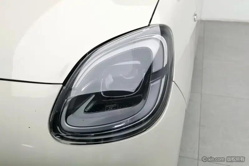 Wuling Hongguang MINIEV 2025 Model, 205km/h, Lithium Iron Phosphate, Four-Door Premium Edition — миниатюра 7