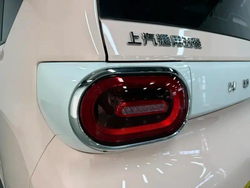 Wuling Hongguang MINIEV 2024 Model 215km Advanced Edition (Lithium Iron Phosphate) — миниатюра 13
