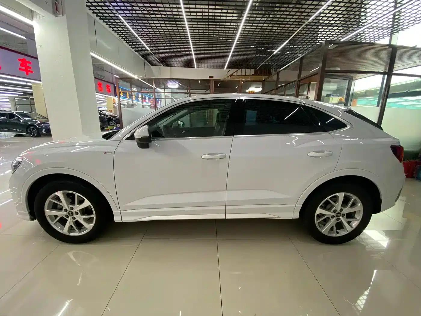 Audi Q3 Sportback 2022 35 TFSI Progressive — миниатюра 5