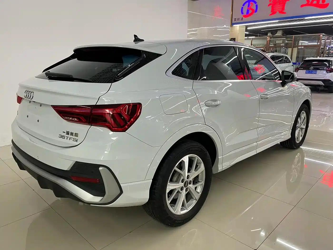 Audi Q3 Sportback 2022 35 TFSI Progressive — миниатюра 8