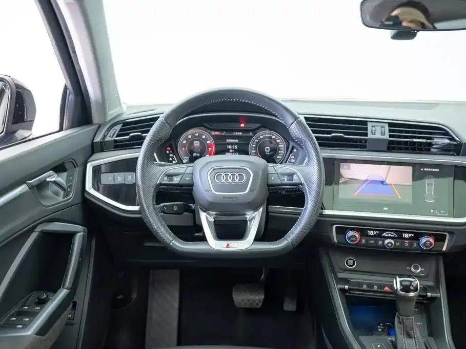 Audi Q3 Sportback 2022 40 TFSI Fashion Edition — миниатюра 13