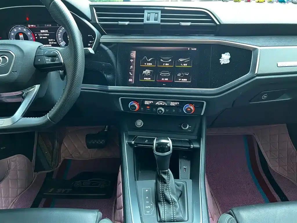 Audi Q3 Sportback 2020 40 TFSI Fashion Edition — миниатюра 13
