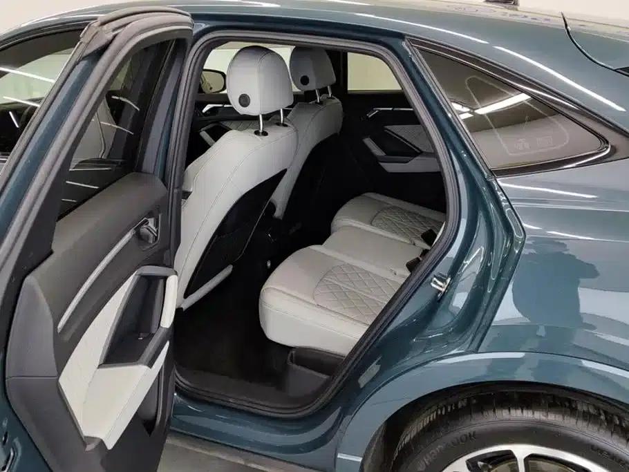 Audi Q3 Sportback 2024 45 TFSI quattro Launch Special Edition — миниатюра 11