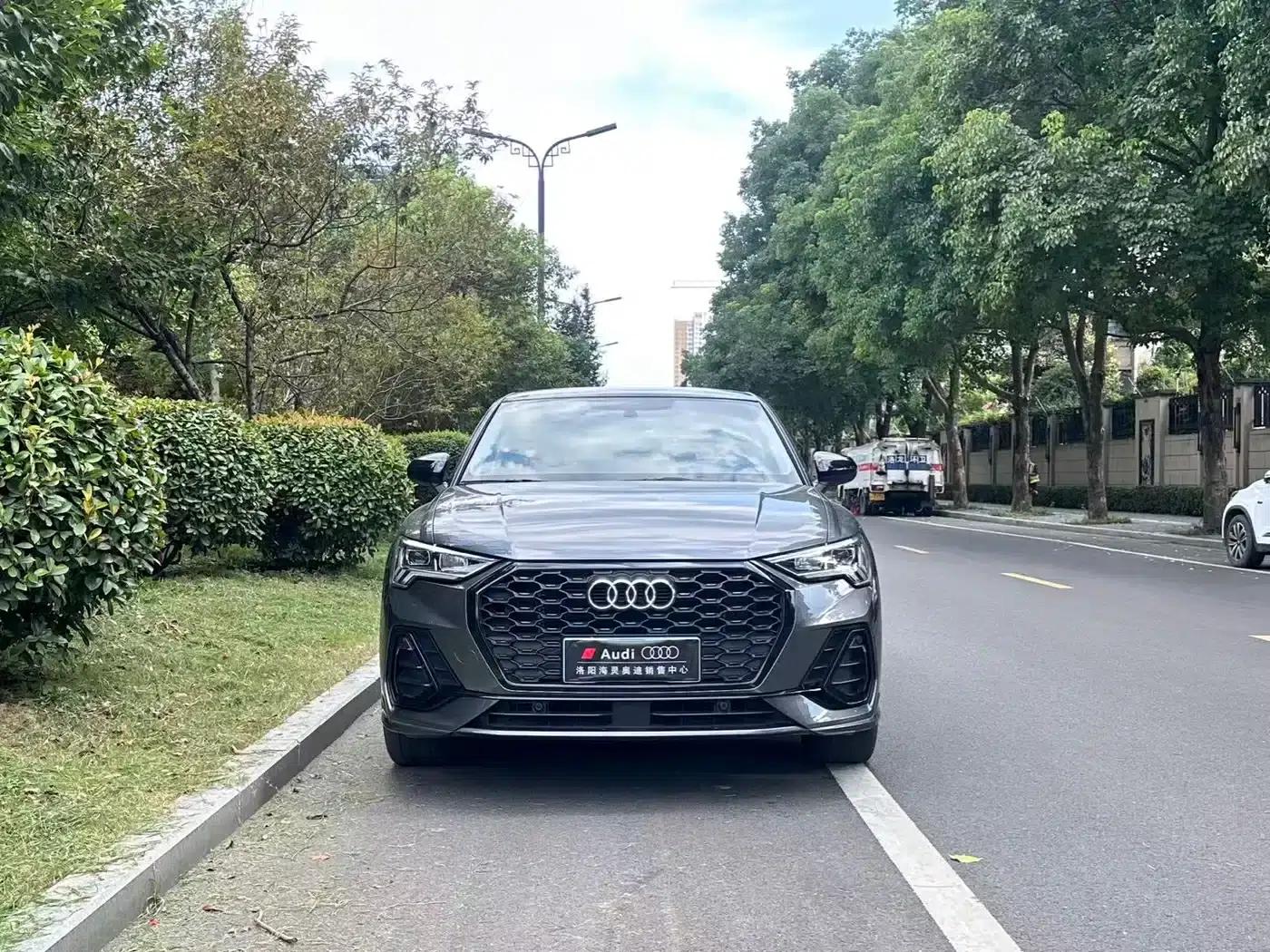 Audi Q3 Sportback 2023 40 TFSI Fashion Edition — миниатюра 1