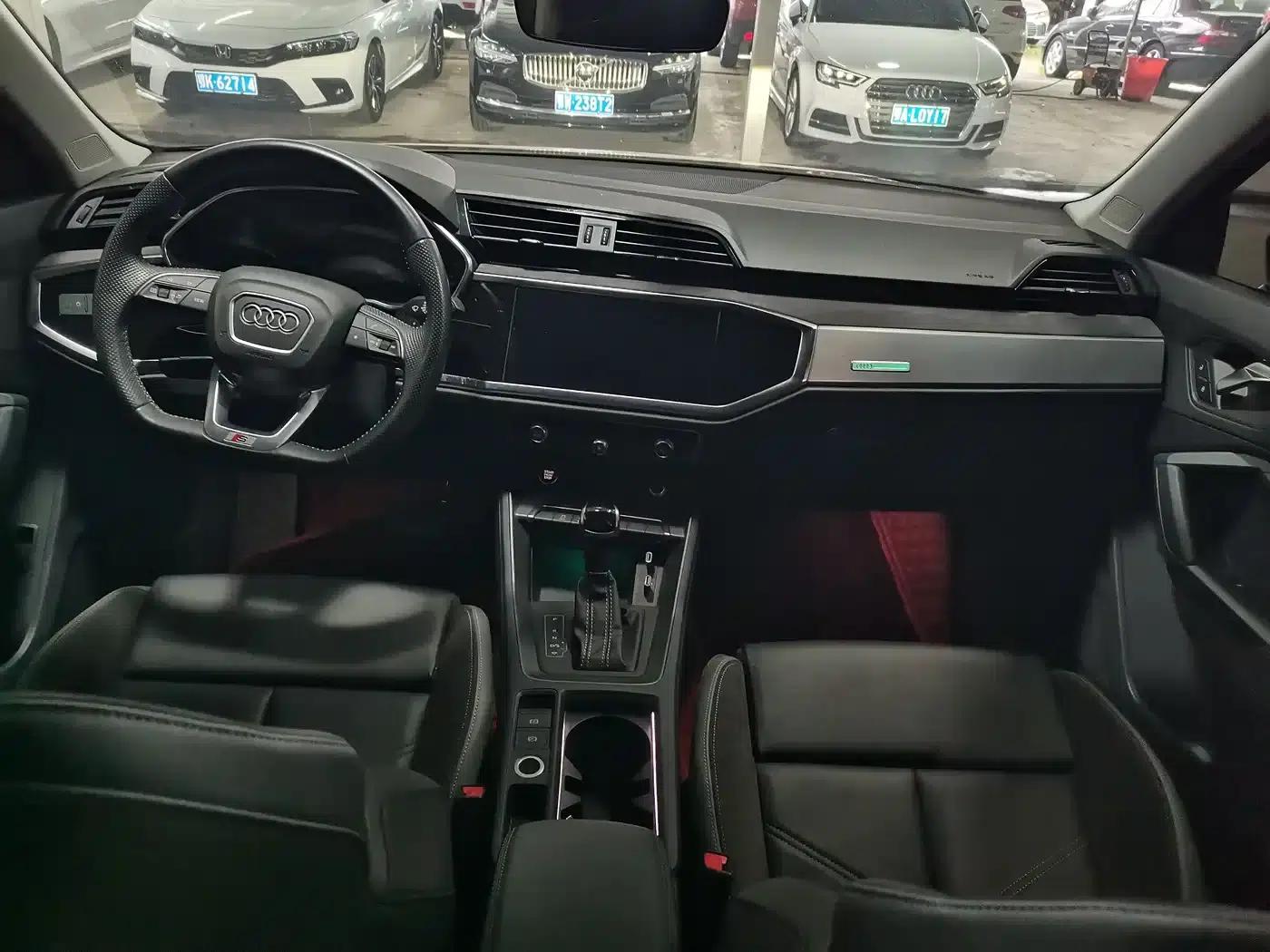 Audi Q3 Sportback 2022 40 TFSI Fashion Edition — миниатюра 6