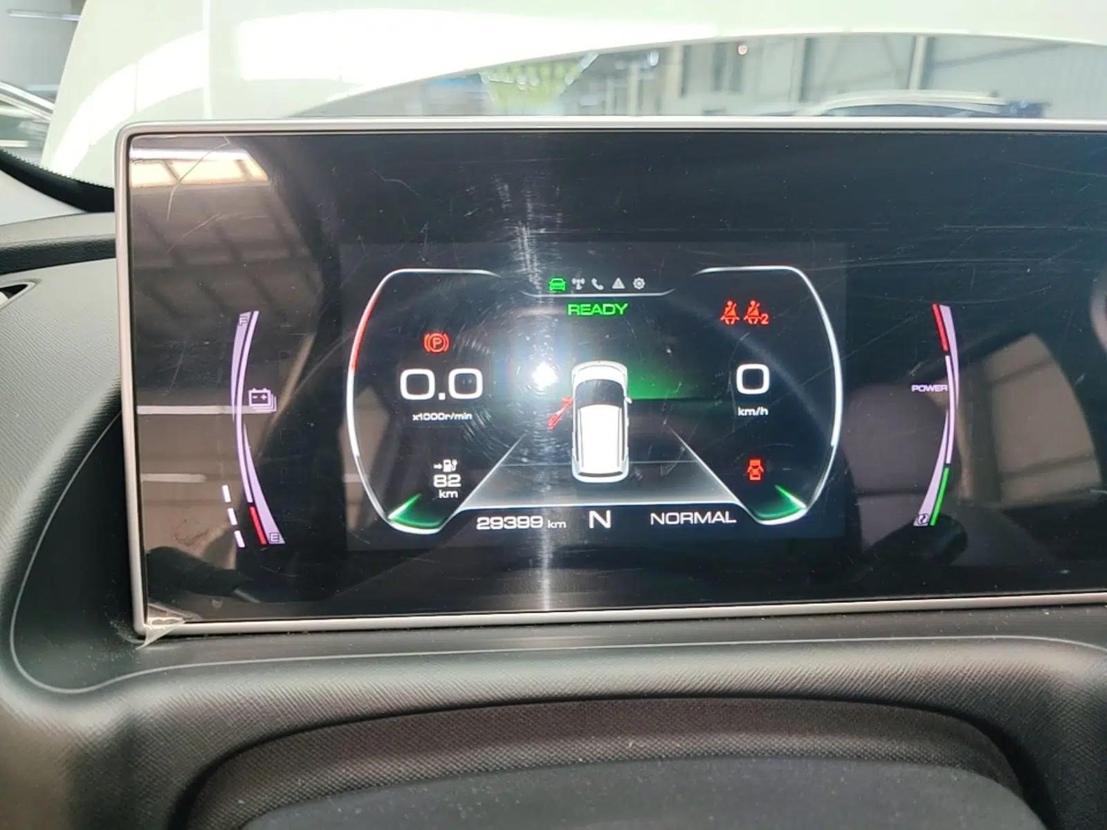 ORA White Cat 2020 305 km Luxury Version — миниатюра 14