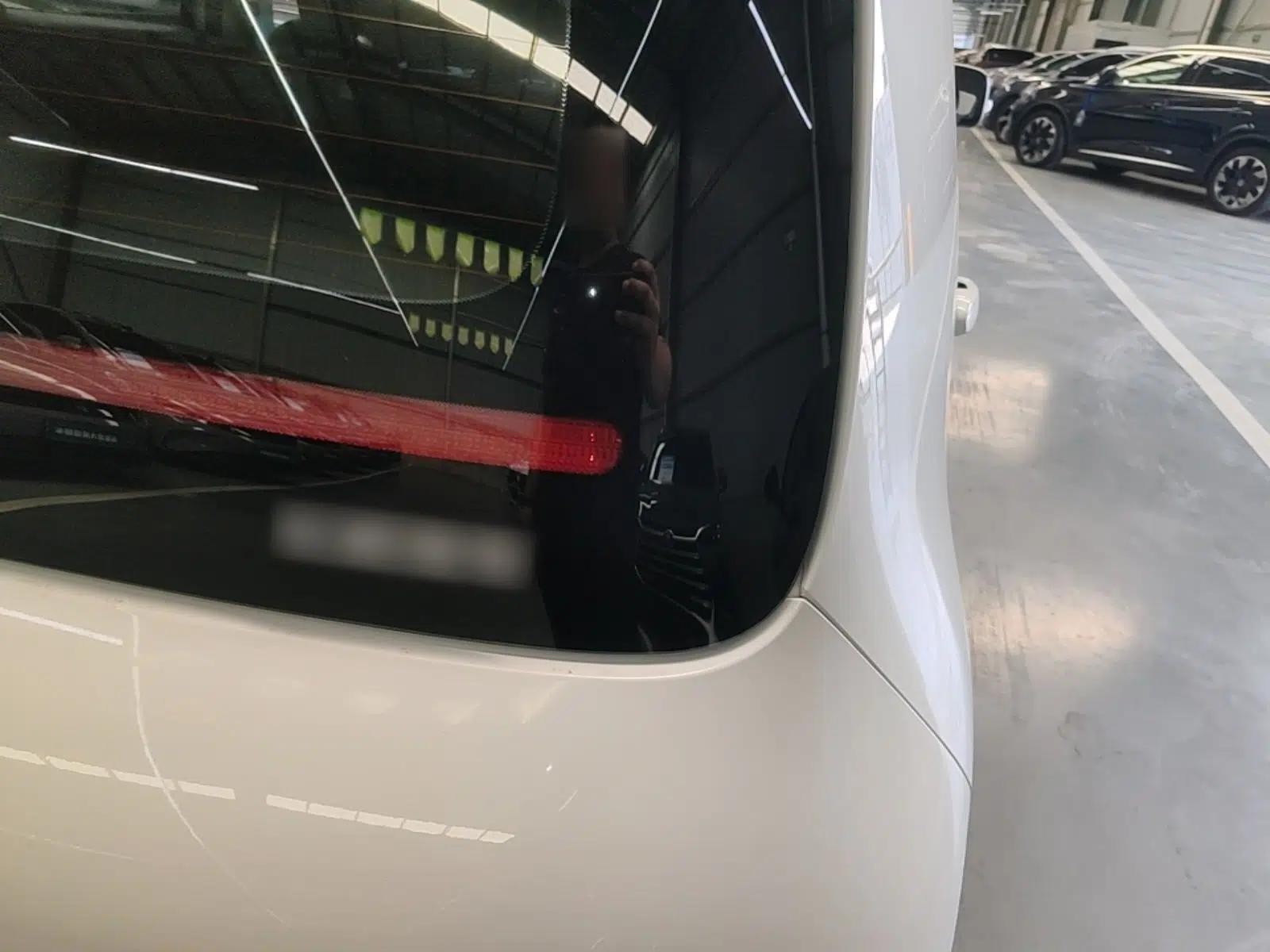 ORA White Cat 2020 305 km Luxury Version — миниатюра 9