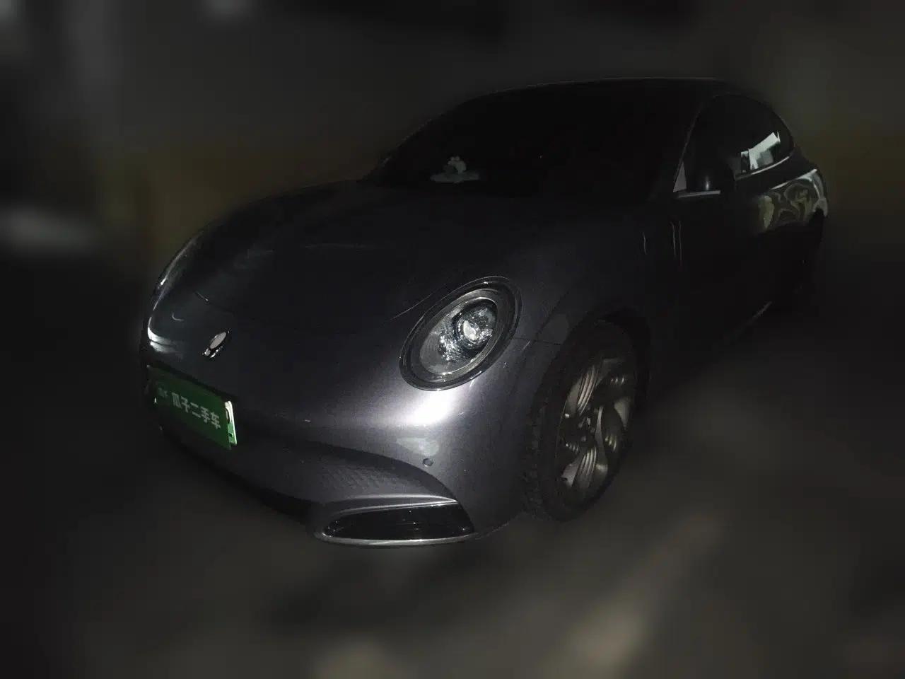 ORA Lightning Cat 2022 555 km Luxury Edition — миниатюра 1