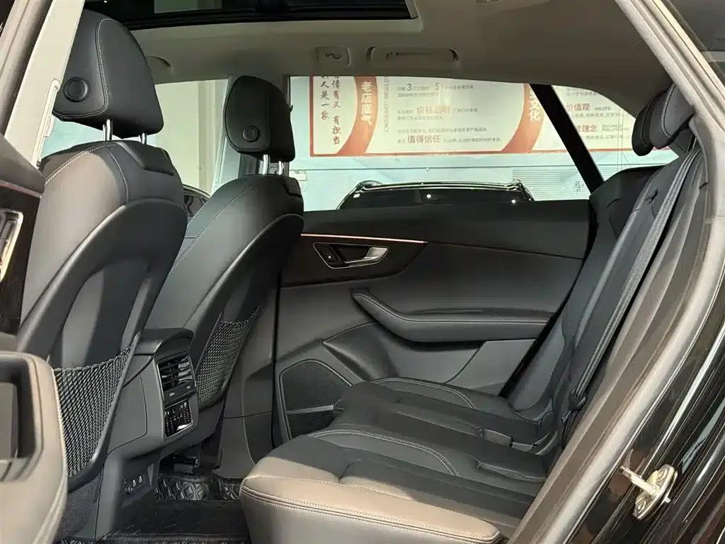 Audi Q8 2024 55 TFSI Luxury Dynamic — миниатюра 17