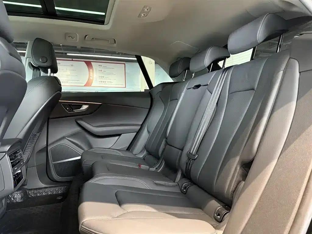 Audi Q8 2024 55 TFSI Luxury Dynamic — миниатюра 18