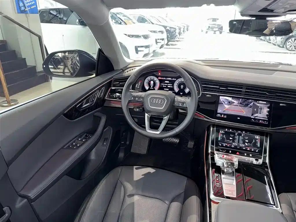 Audi Q8 2024 55 TFSI Luxury Dynamic — миниатюра 23