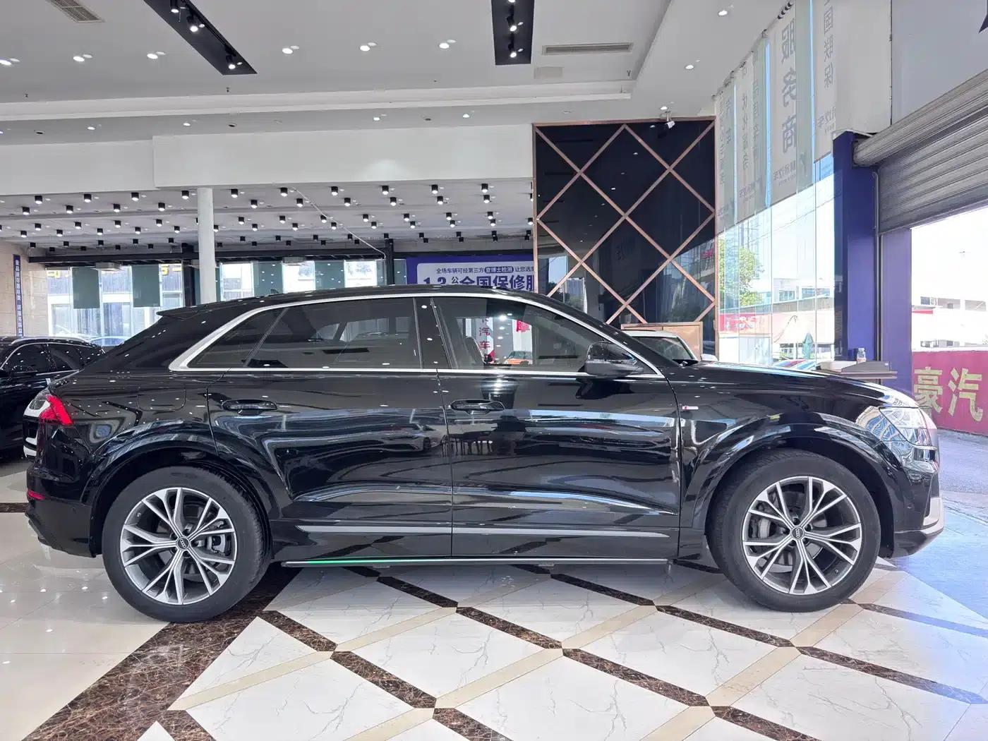 Audi Q8 2023 55 TFSI Luxury Dynamic — миниатюра 18