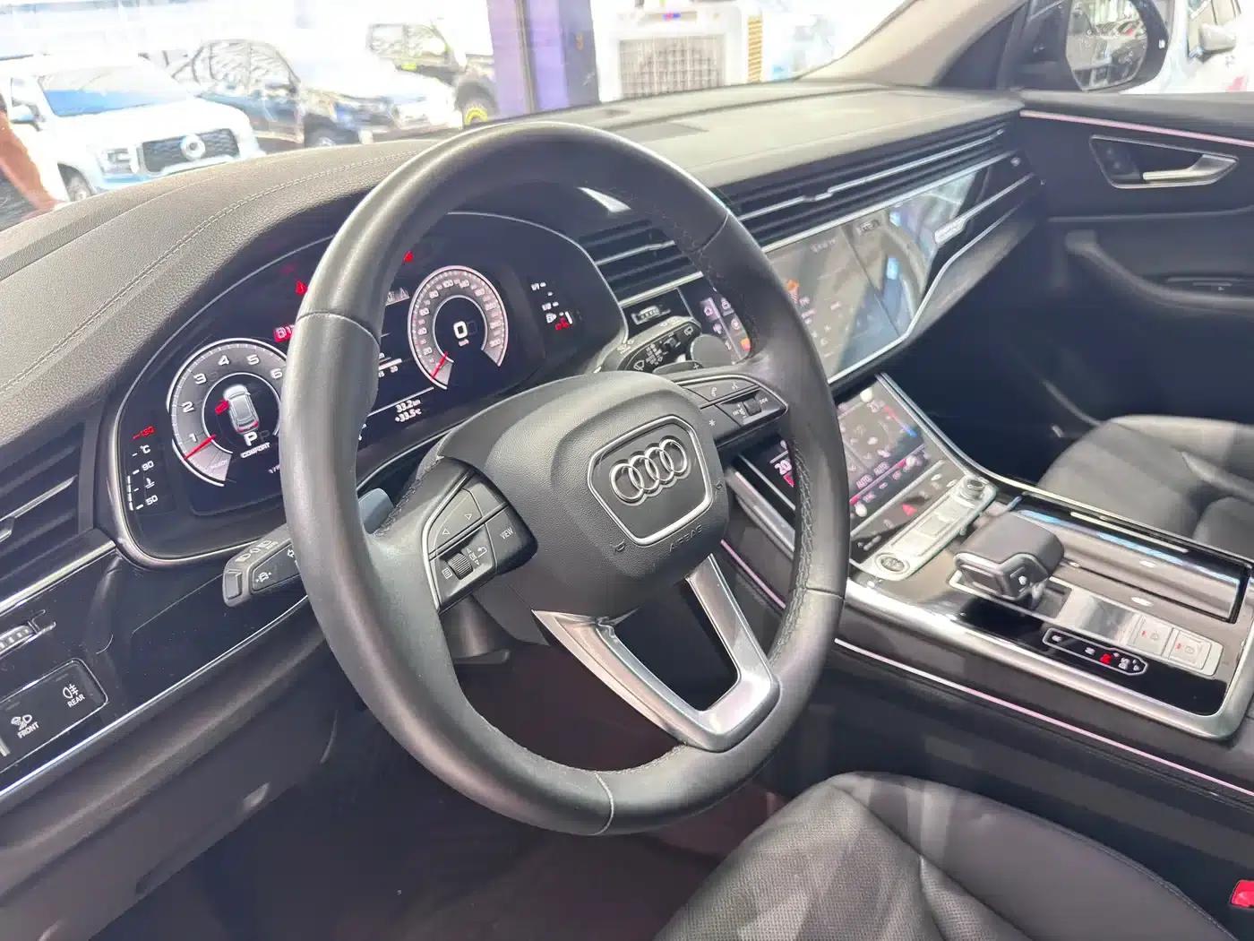 Audi Q8 2023 55 TFSI Luxury Dynamic — миниатюра 6