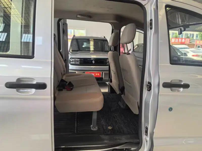 Wuling Hongguang V 2022 1.5L Sporty Edition with Hydraulic Power Steering — миниатюра 19