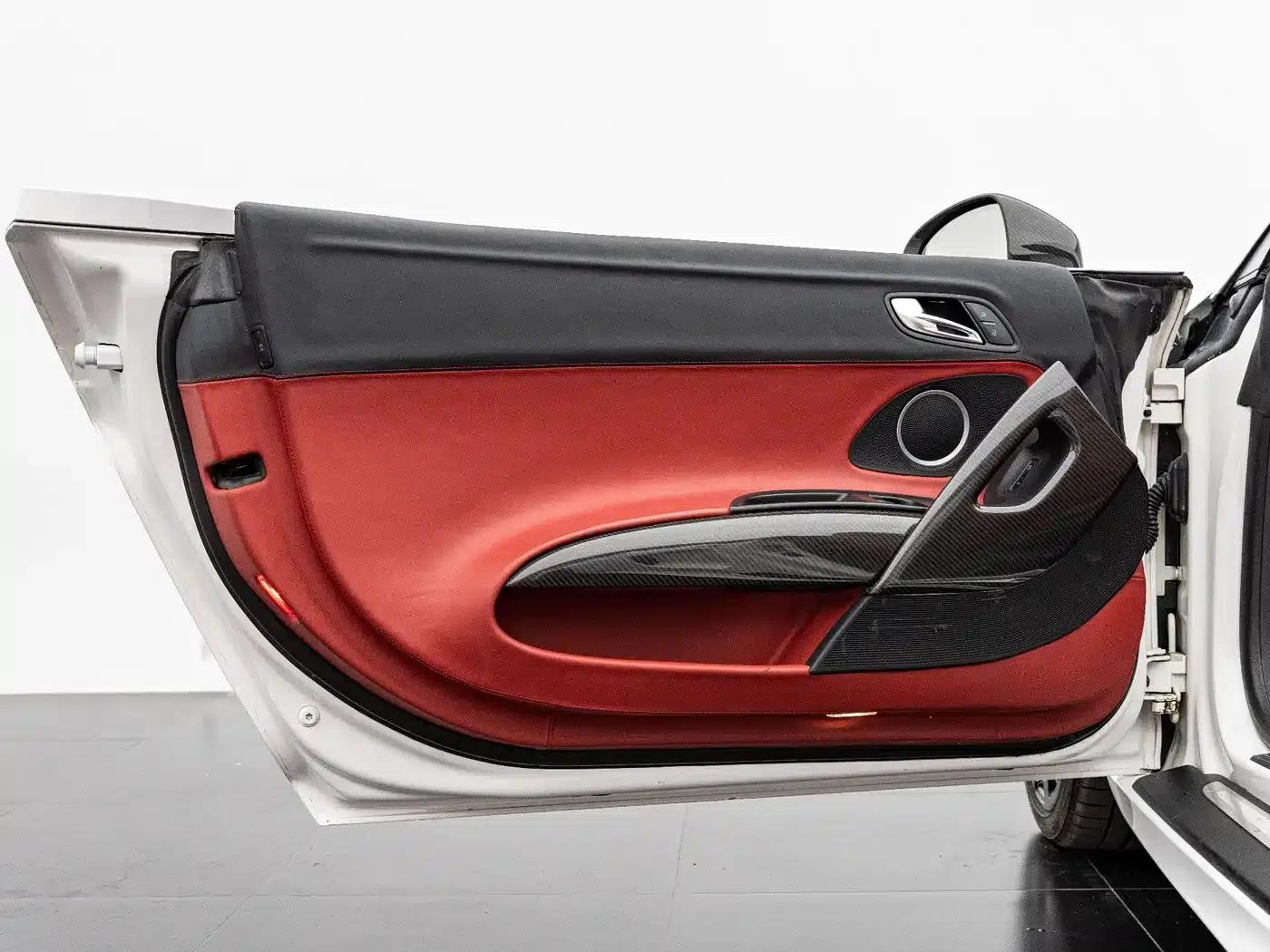 2011 Audi R8 Spyder 5.2 FSI quattro — миниатюра 19