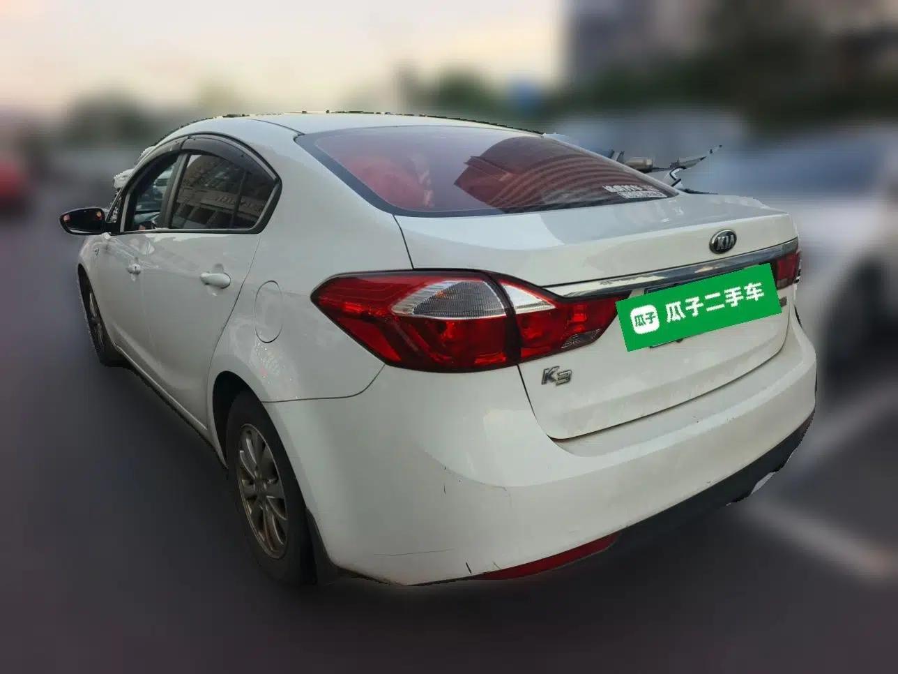 Kia K3 2016 1.6L Manual GL — миниатюра 4