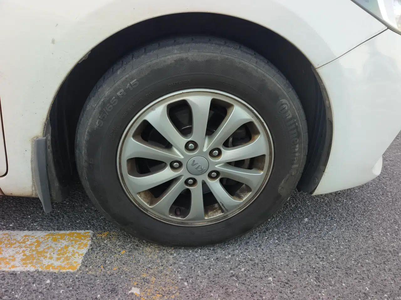 Kia K3 2016 1.6L Manual GL — миниатюра 8