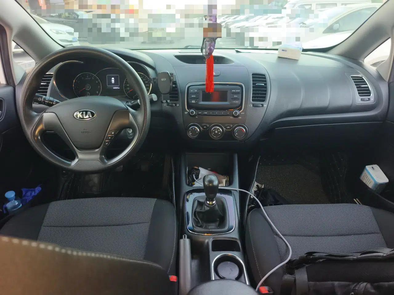 Kia K3 2016 1.6L Manual GL — миниатюра 9