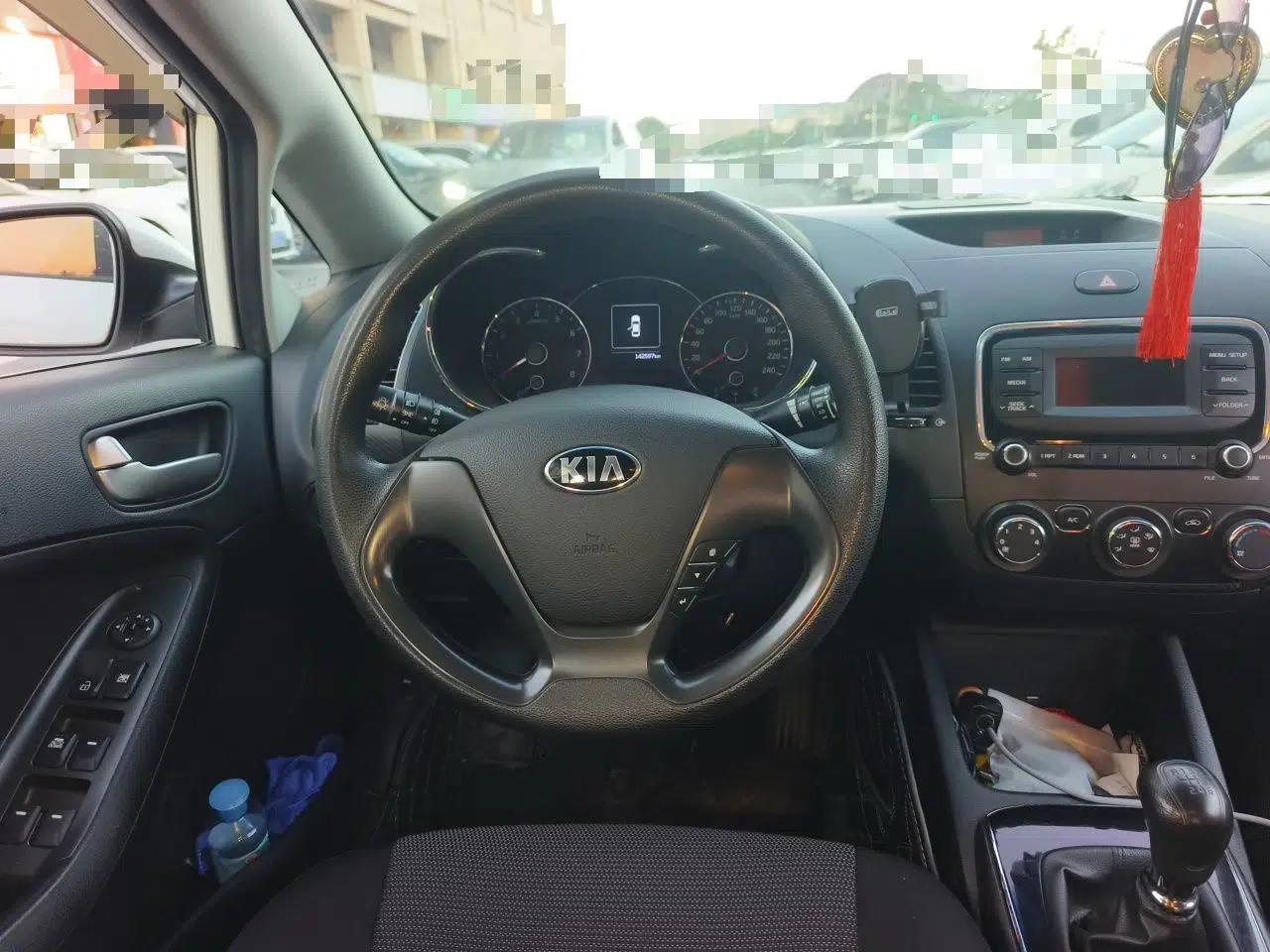 Kia K3 2016 1.6L Manual GL — миниатюра 10