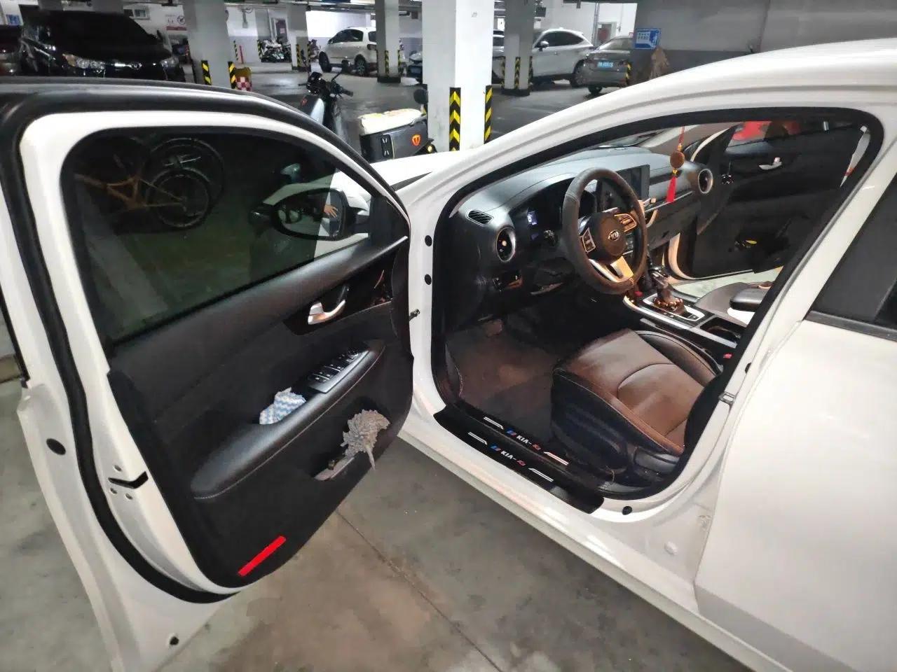 Kia K3 2019 1.5L CVT New Sharp Edition — миниатюра 16