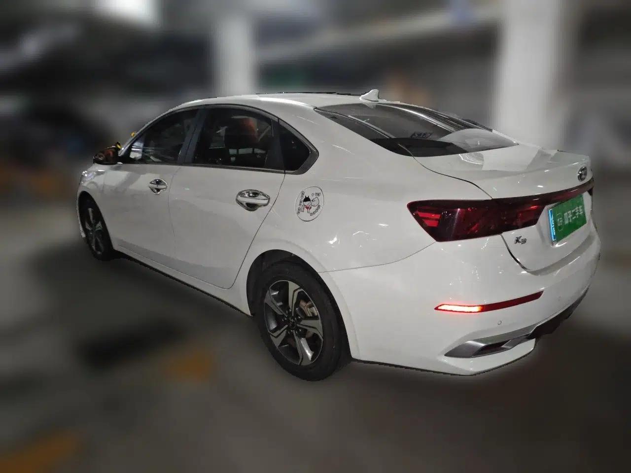 Kia K3 2019 1.5L CVT New Sharp Edition — миниатюра 4