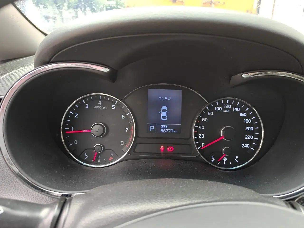 Kia K3 2013 1.6L Automatic GLS — миниатюра 11