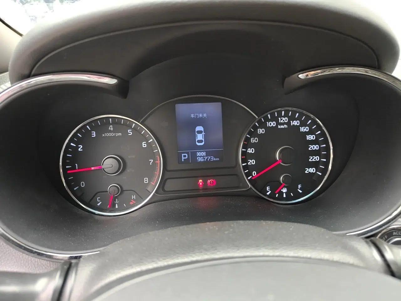 Kia K3 2013 1.6L Automatic GLS — миниатюра 12