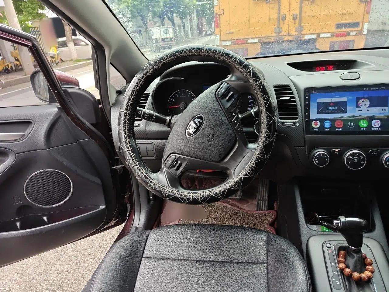 Kia K3 2013 1.6L Automatic GLS — миниатюра 10