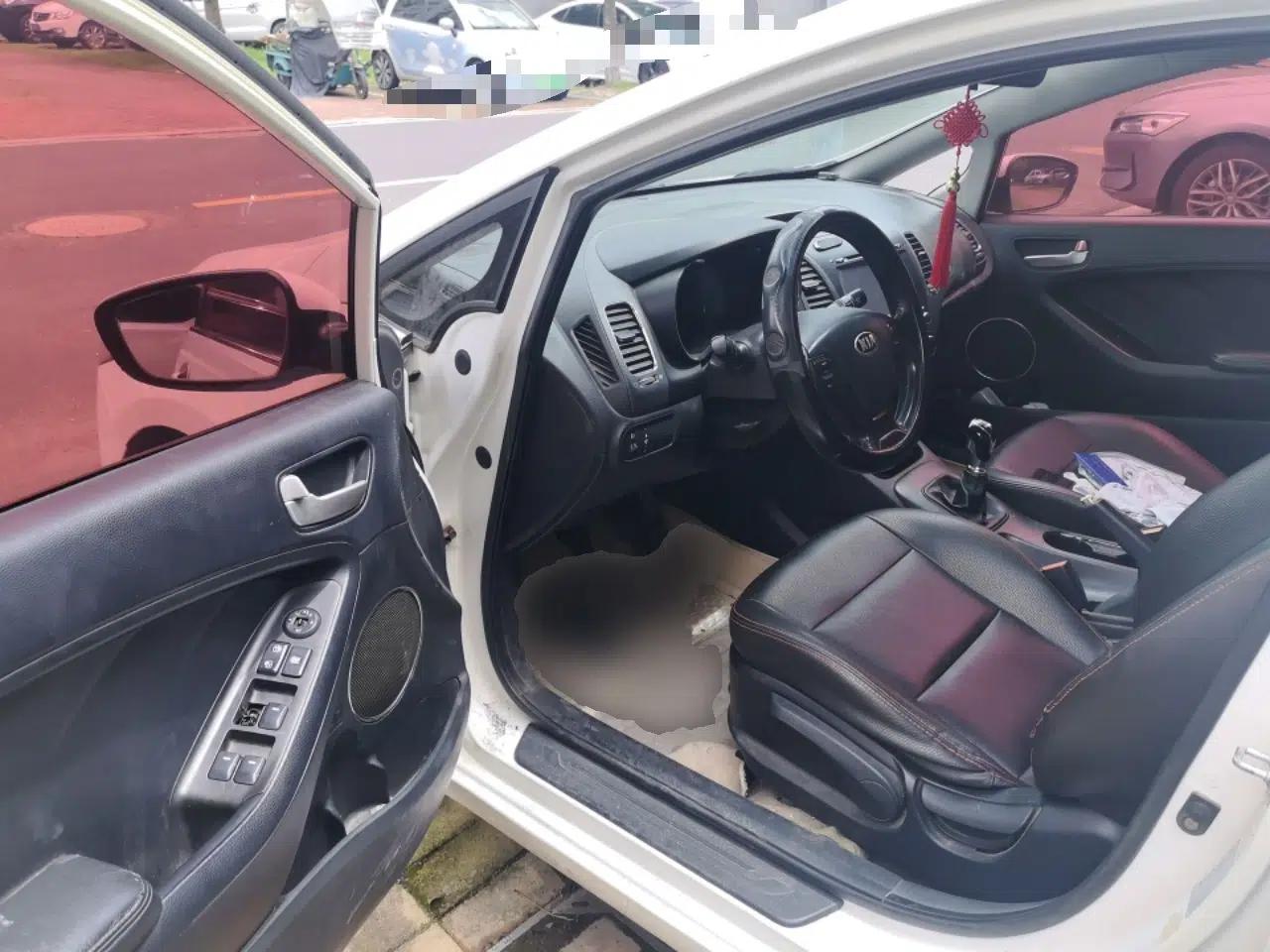 Kia K3 2015 1.6L Manual GLS — миниатюра 16