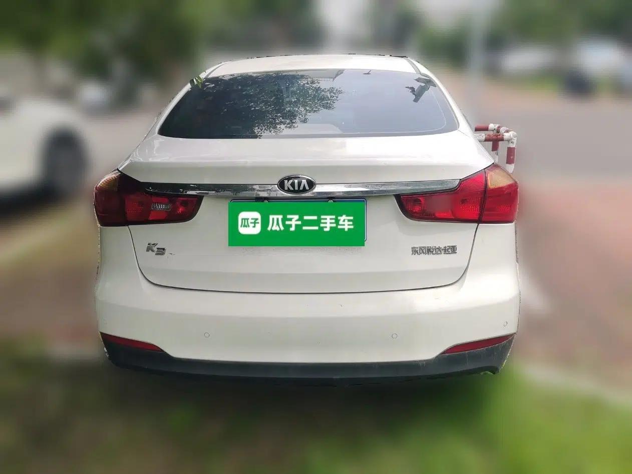 Kia K3 2015 1.6L Manual GLS — миниатюра 5