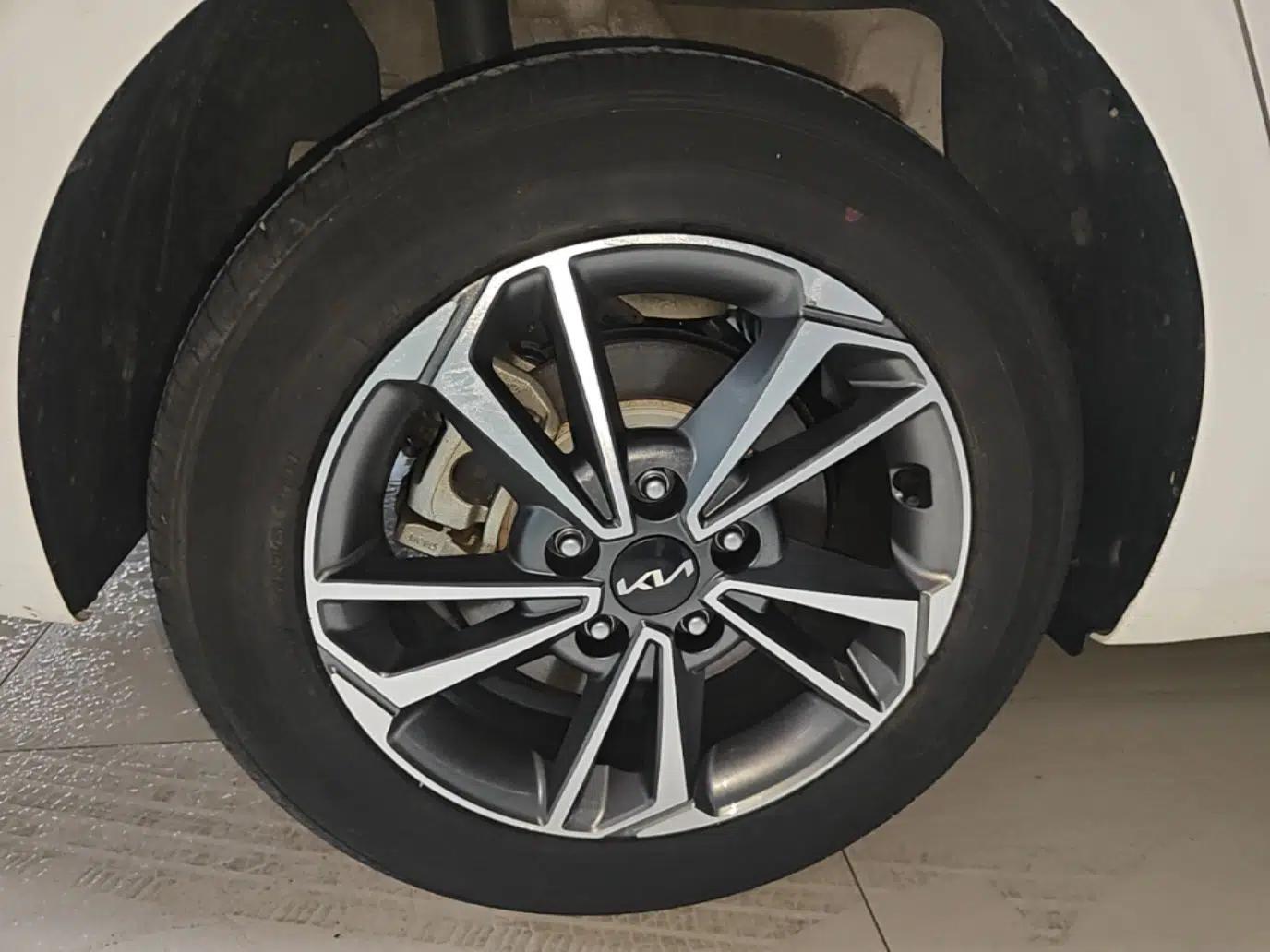 Kia K3 2023 1.5L CVT Luxury Edition — миниатюра 11