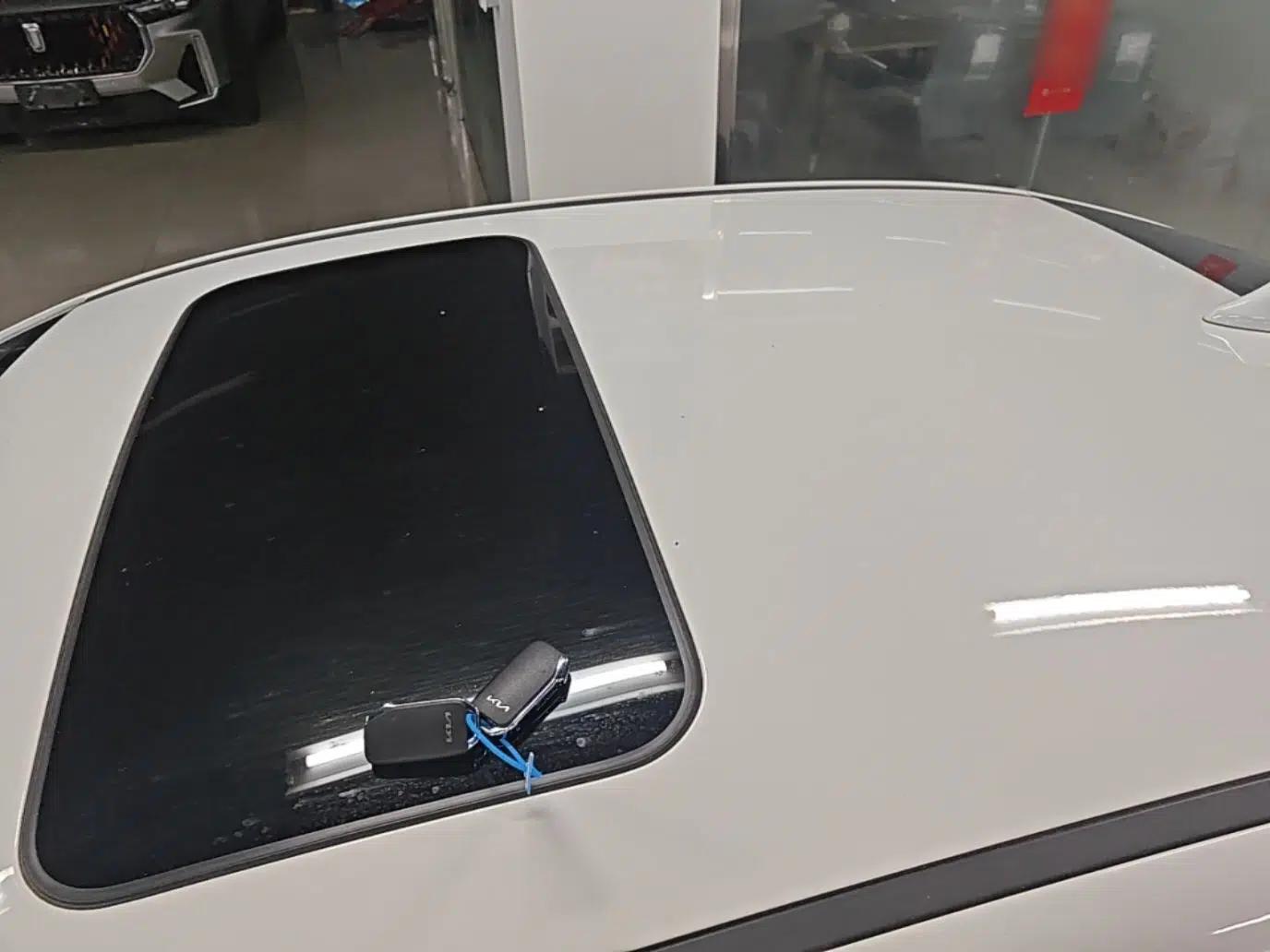 Kia K3 2023 1.5L CVT Luxury Edition — миниатюра 7
