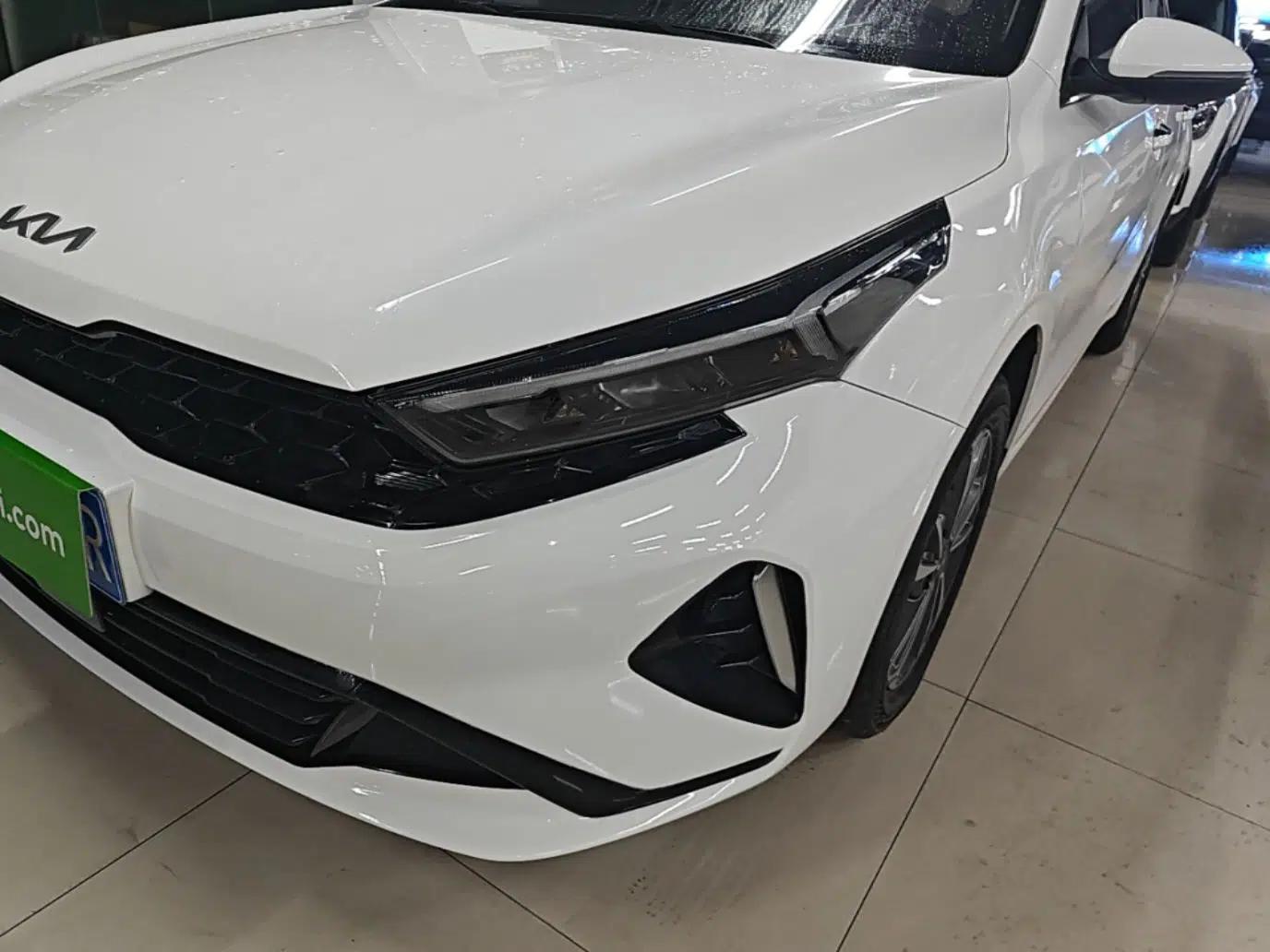 Kia K3 2023 1.5L CVT Luxury Edition — миниатюра 8