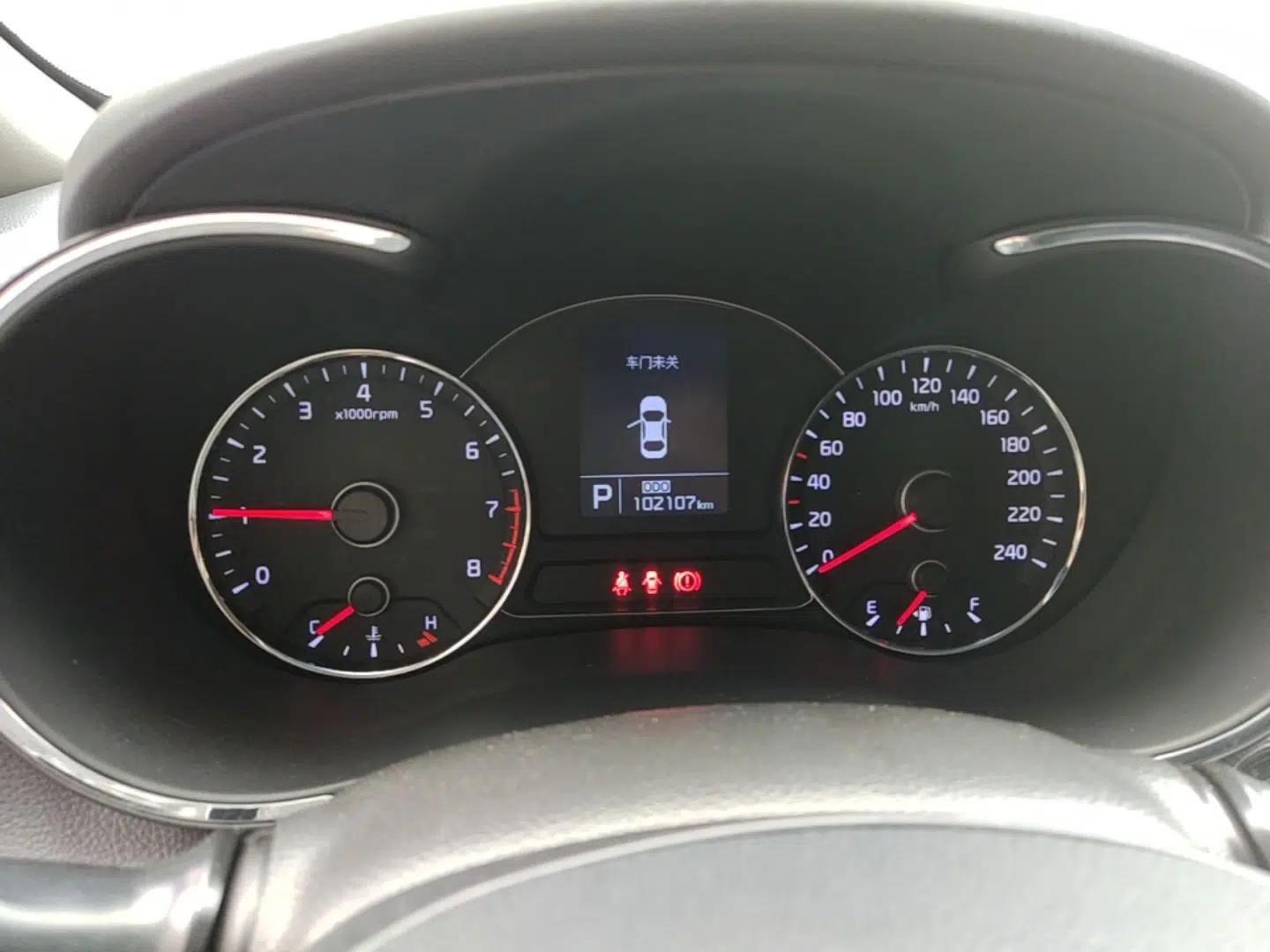 Kia K3 2015 1.6L Automatic GLS — миниатюра 19