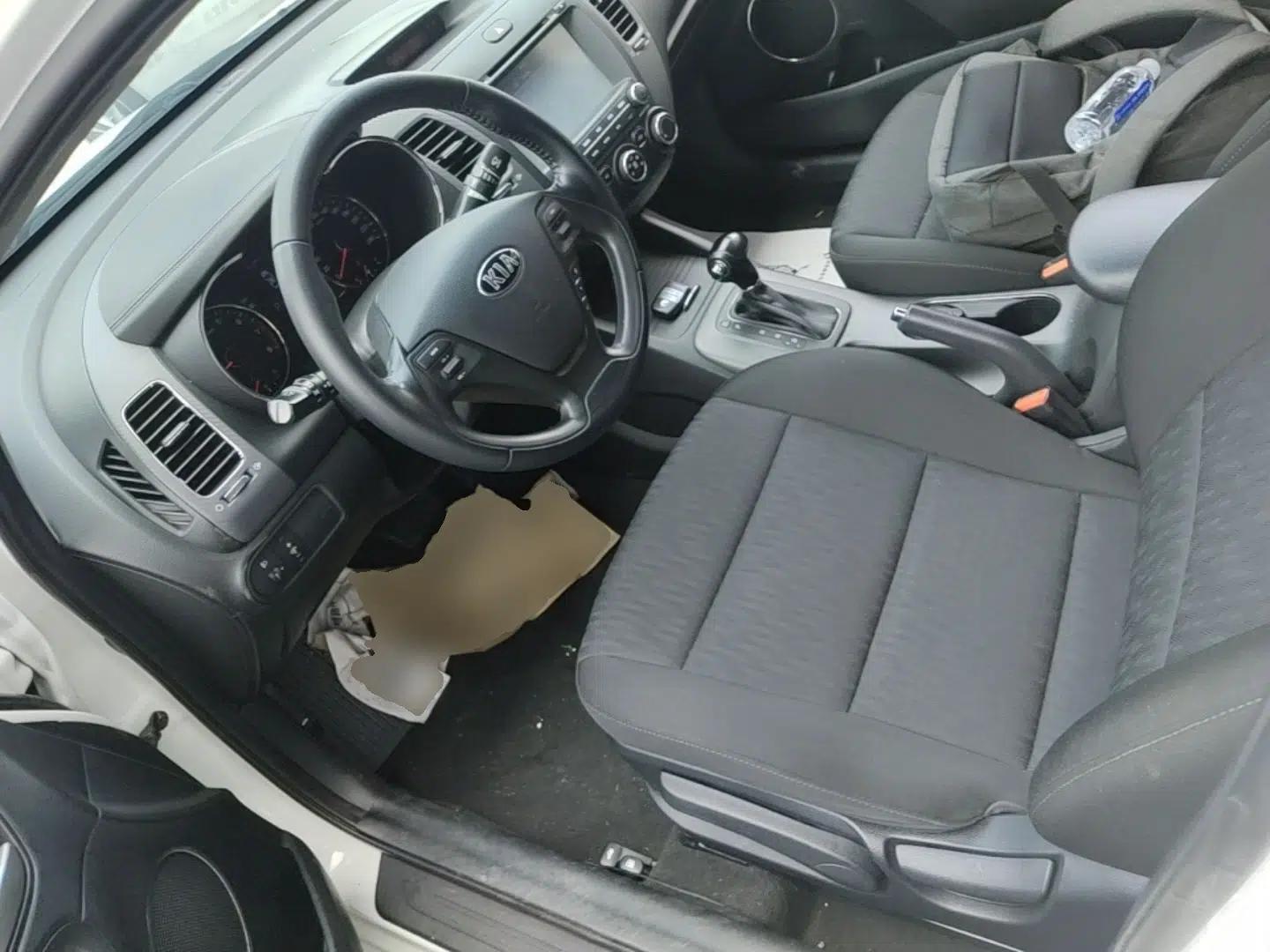 Kia K3 2015 1.6L Automatic GLS — миниатюра 22