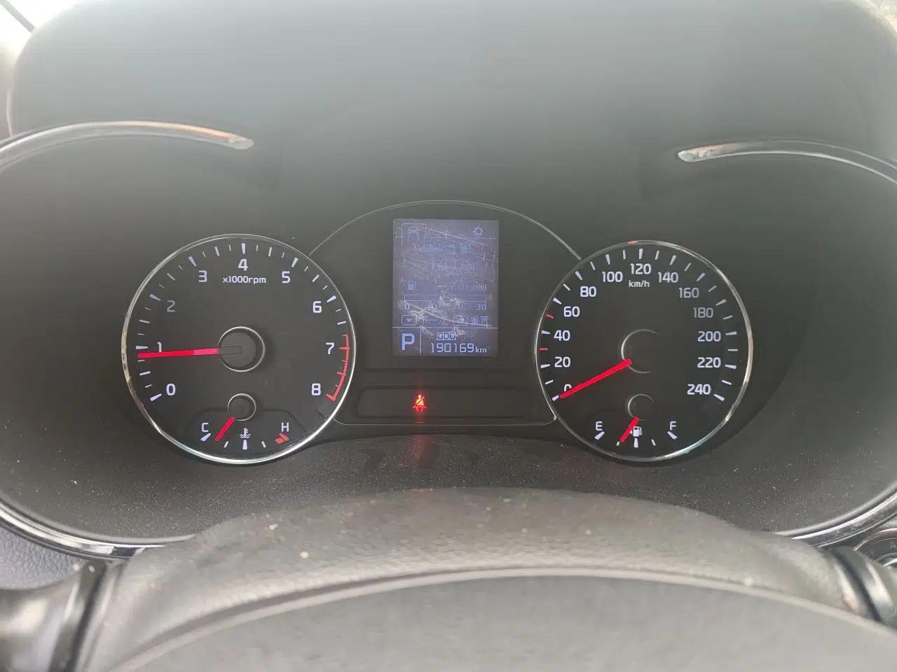 Kia K3 2013 1.6L Automatic GLS — миниатюра 11