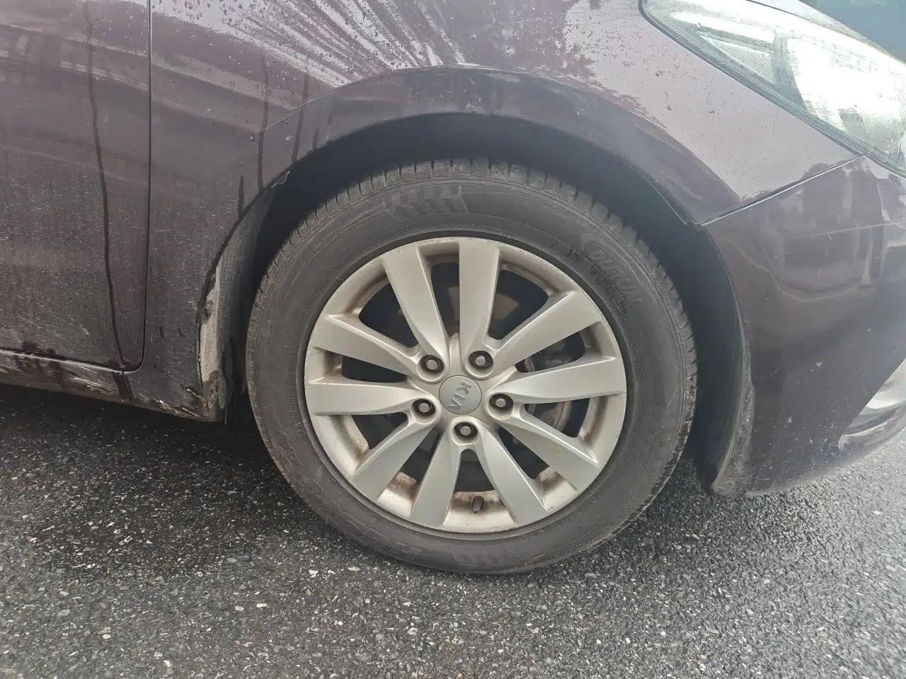 Kia K3 2013 1.6L Automatic GLS — миниатюра 8
