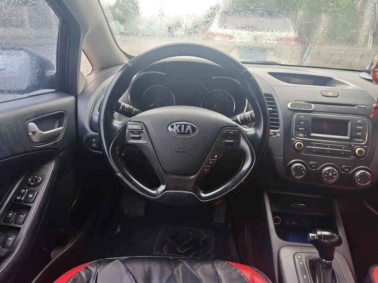 Kia K3 2013 1.6L Automatic GLS — миниатюра 10