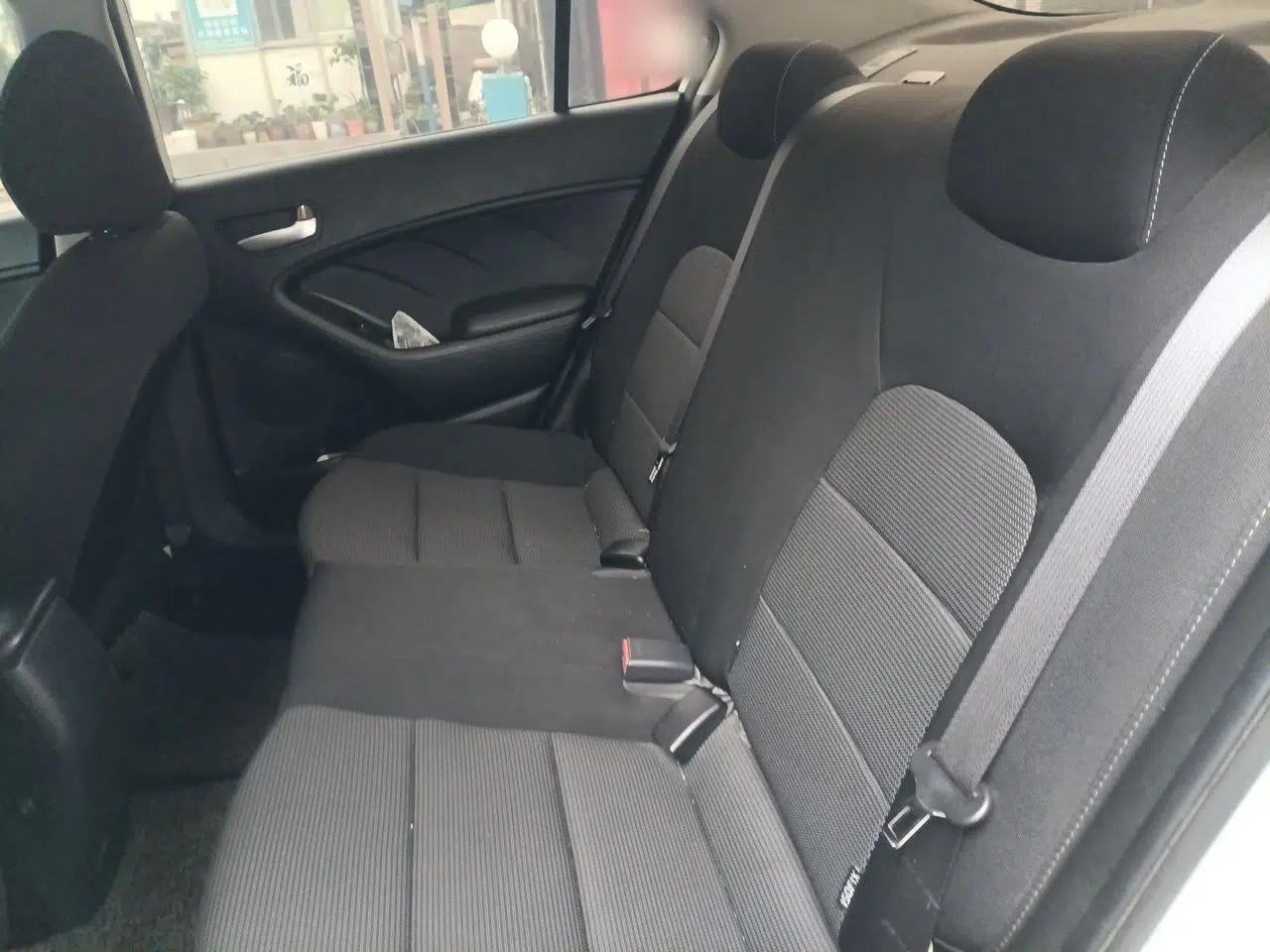 Kia K3 2016 1.6L Automatic GL — миниатюра 17