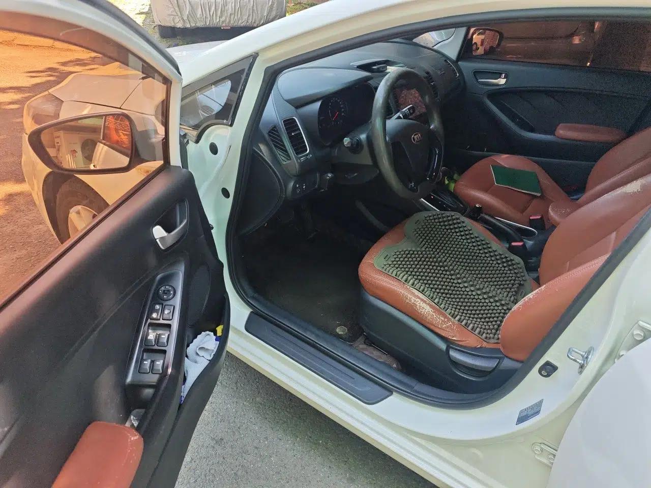 Kia K3 2016 1.6L Automatic GLS — миниатюра 16