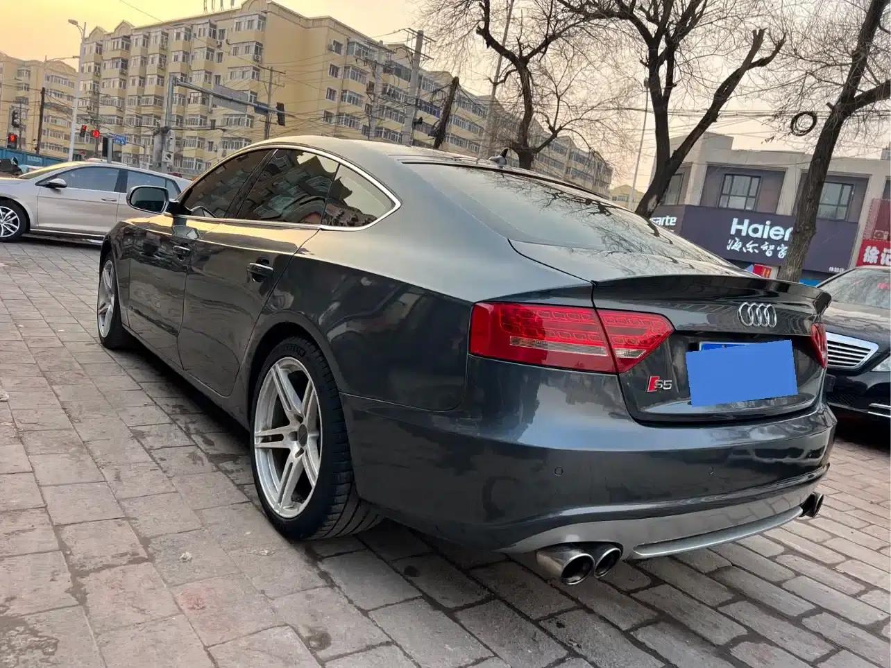 2010 Audi S5 3.0T Sportback — миниатюра 5