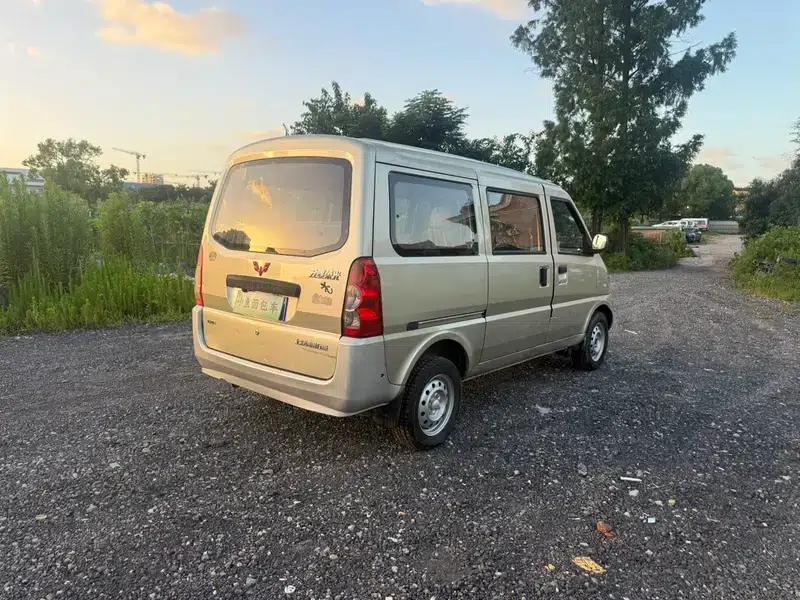 Wuling Rongguang 2014 1.2L S Basic Model — миниатюра 6