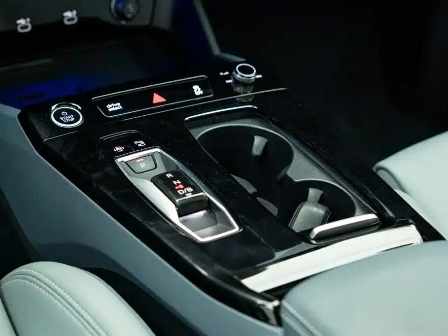 Audi Q6L e-tron 2026 First Edition — миниатюра 19
