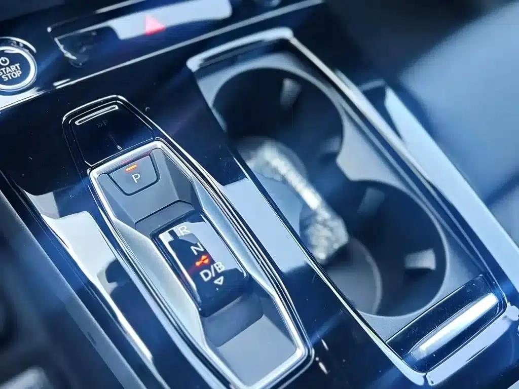 Audi Q6L e-tron 2026 First Edition — миниатюра 5