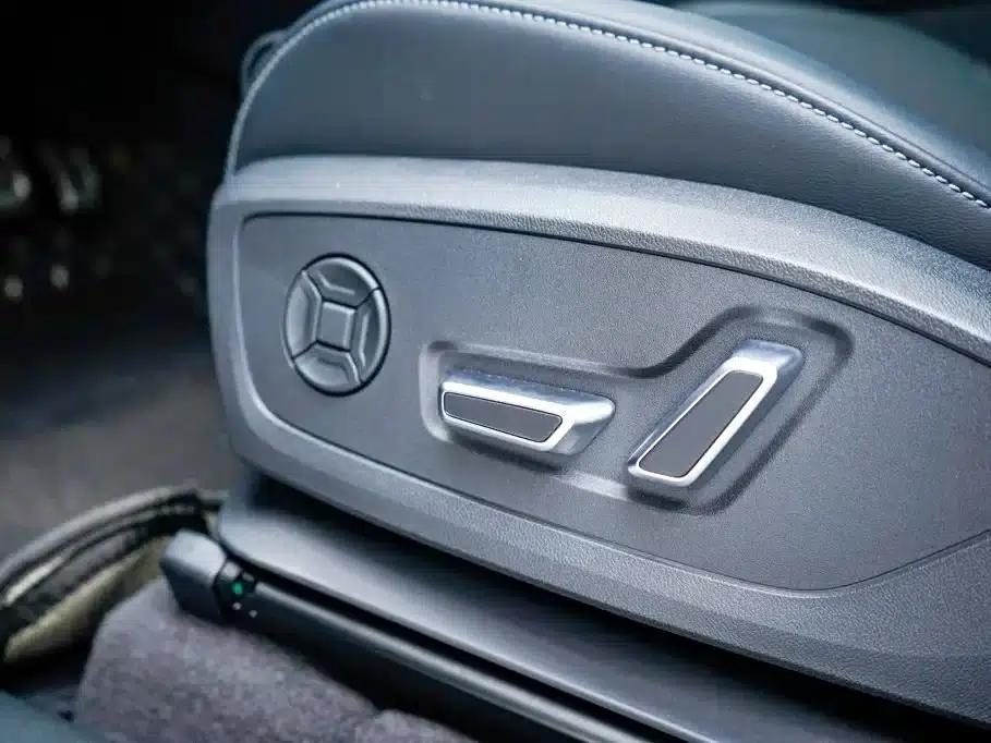 Audi Q6L e-tron 2026 First Edition — миниатюра 11