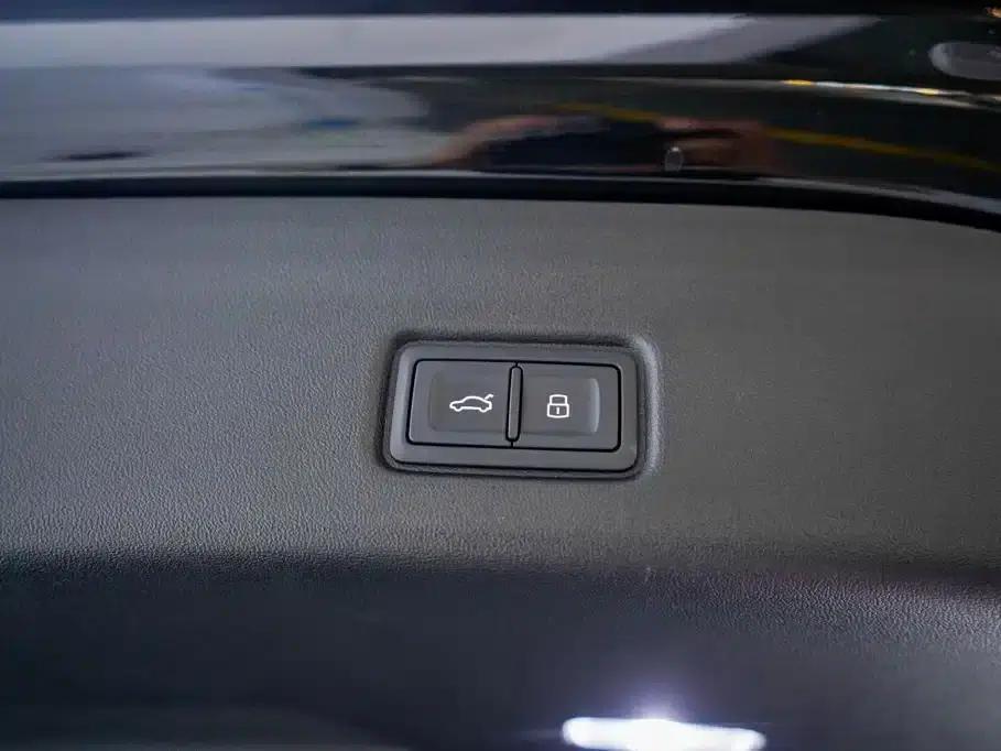 Audi Q6L e-tron 2026 First Edition — миниатюра 17